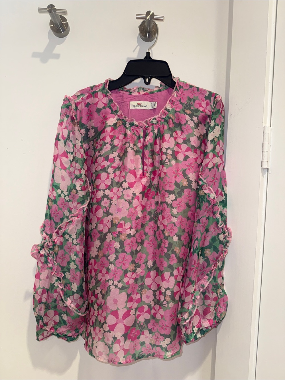 Vineyard Vines Pink and Green Floral Peasant Top Whimsical Romantic Silk Blend